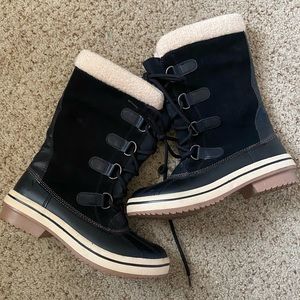 Women’s Size 7 Winter Boot